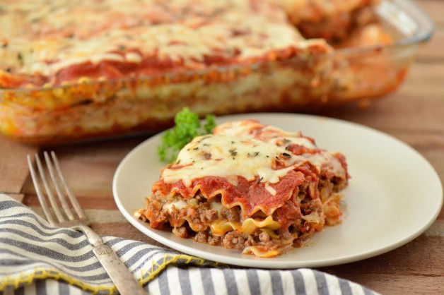 Spicy Lasagna - Nibbles and Feasts