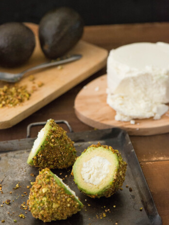 Requeson-Stuffed Avocados with Pistachios and Toasted Sesame Seeds