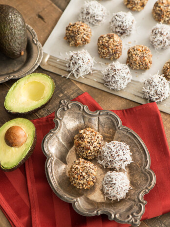 Chocolate Avocado Truffles