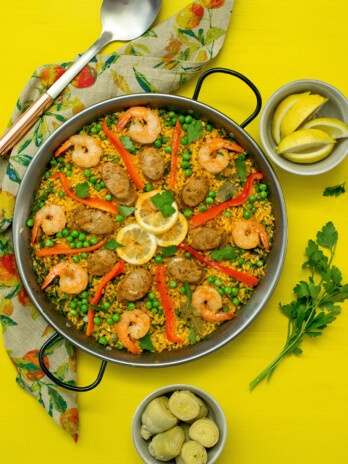 chicken sausage and shrimp paella