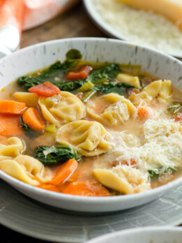 Cheesy Tortellini Vegetable Soup