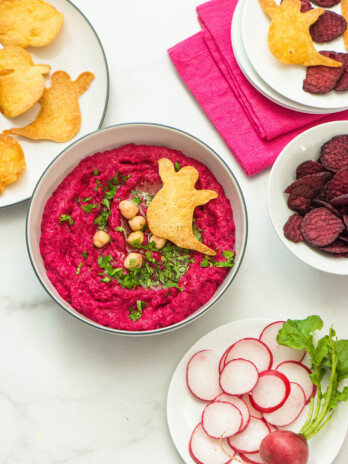 Beet hummus dip