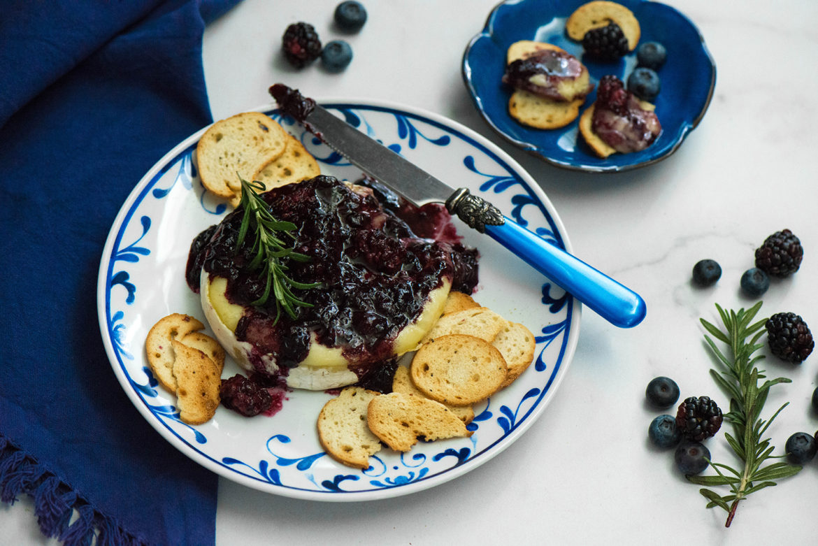 Baked Brie With Berry Compote - Nibbles And Feasts