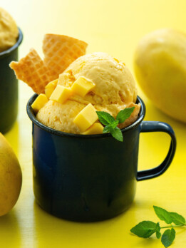 Creamy Mango Ice Cream