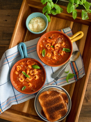 Creamy Tomato Tortellini Soup