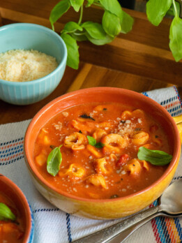 Creamy Tomato Tortellini Soup