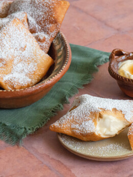 Sopaipillas with Honey Nata Filling