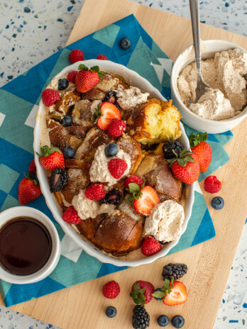 pull apart French toast with cinnamon cream