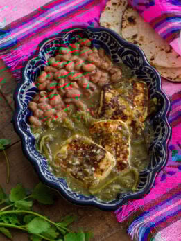 Queso en Salsa Verde